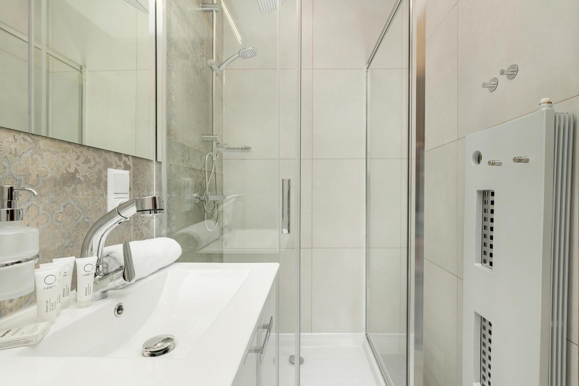 Nowoczesne I Stylowe Apartamenty W Centrum Bytomia Blisko Rynku By Noclegi Renters Kültér fotó