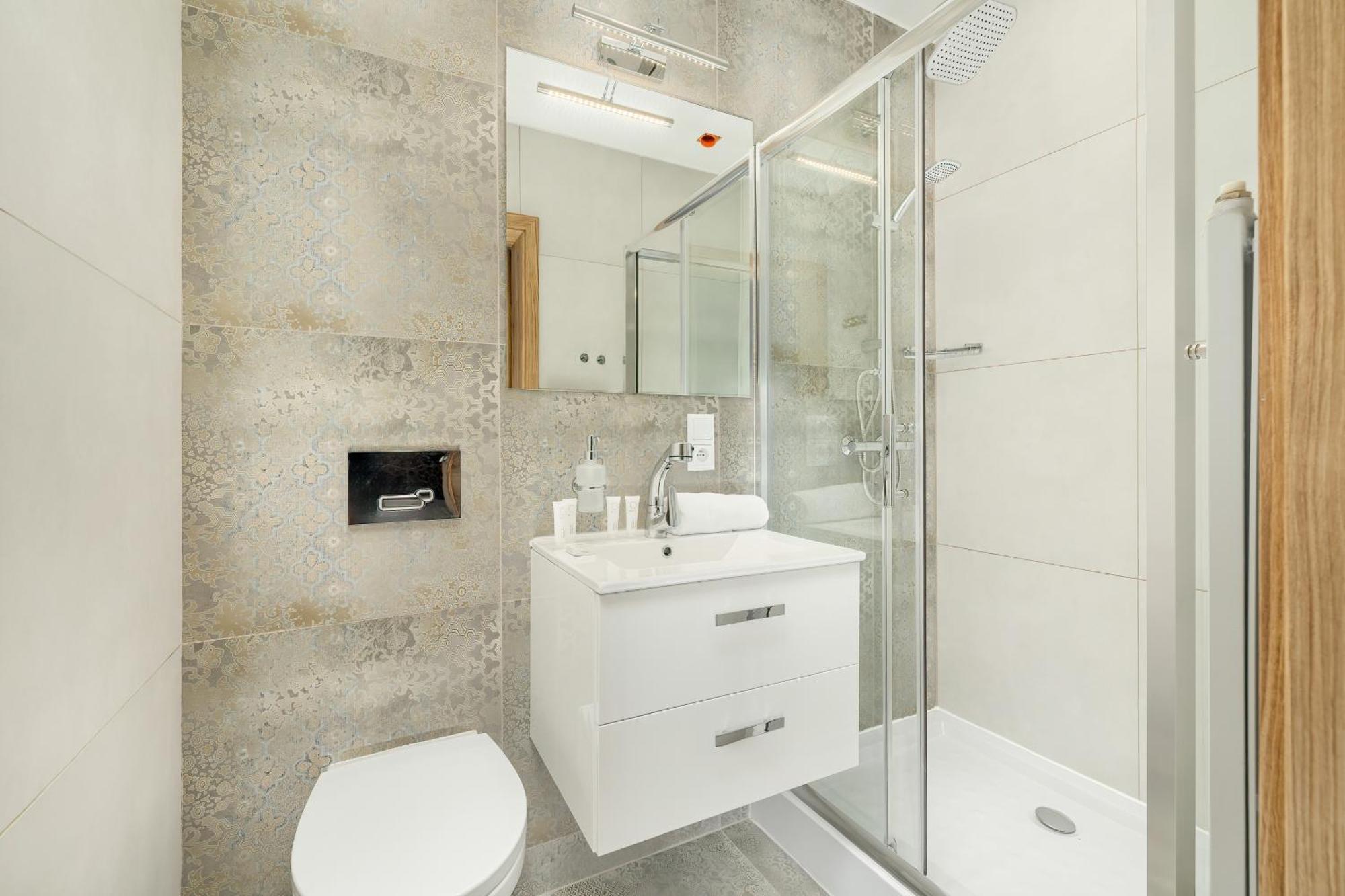 Nowoczesne I Stylowe Apartamenty W Centrum Bytomia Blisko Rynku By Noclegi Renters Kültér fotó